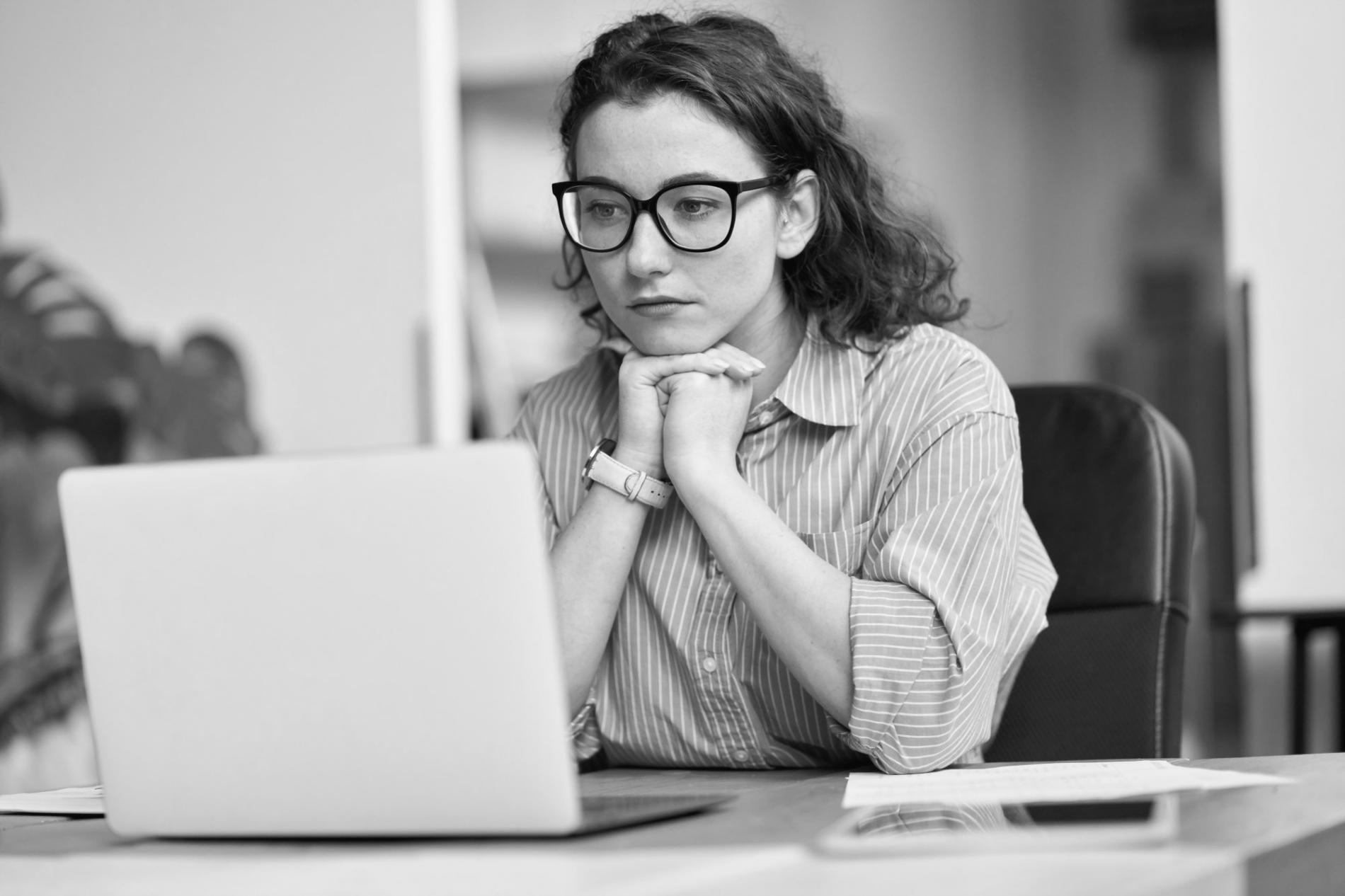 Close-up composition study showing rule of thirds application in nature photography